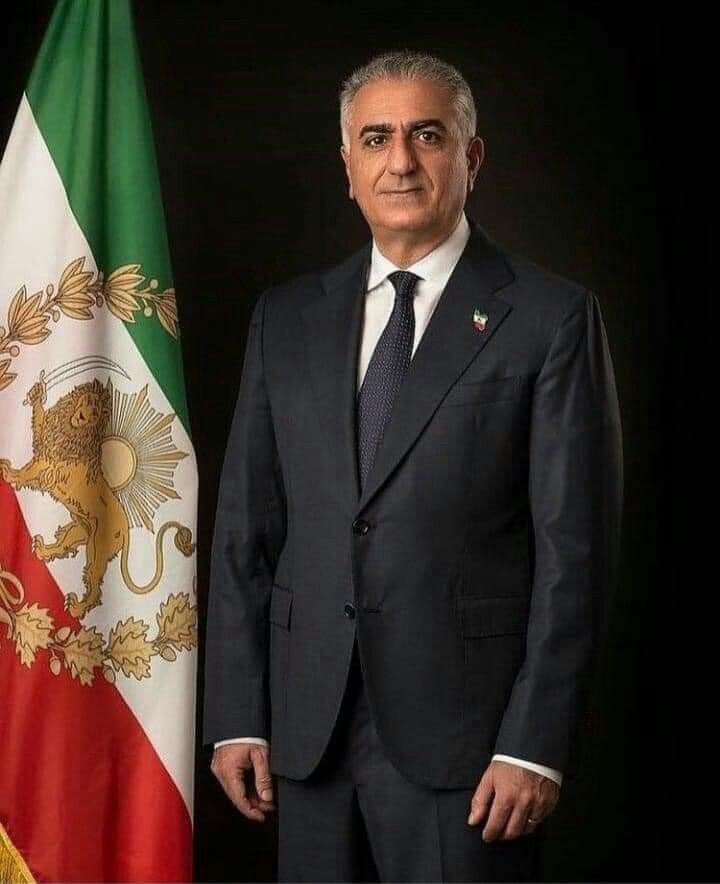الانکه بحث رهبری بعدی داغه و مدام از ترامپ میپرسن، نوبت ماست رضا شاه سوم رو به دنیا معرفی کنیم
پس وظیفته هشتگ بزنی هموطن
جاوید شاه❤️
#KingRezaPahlavi 
#Iran