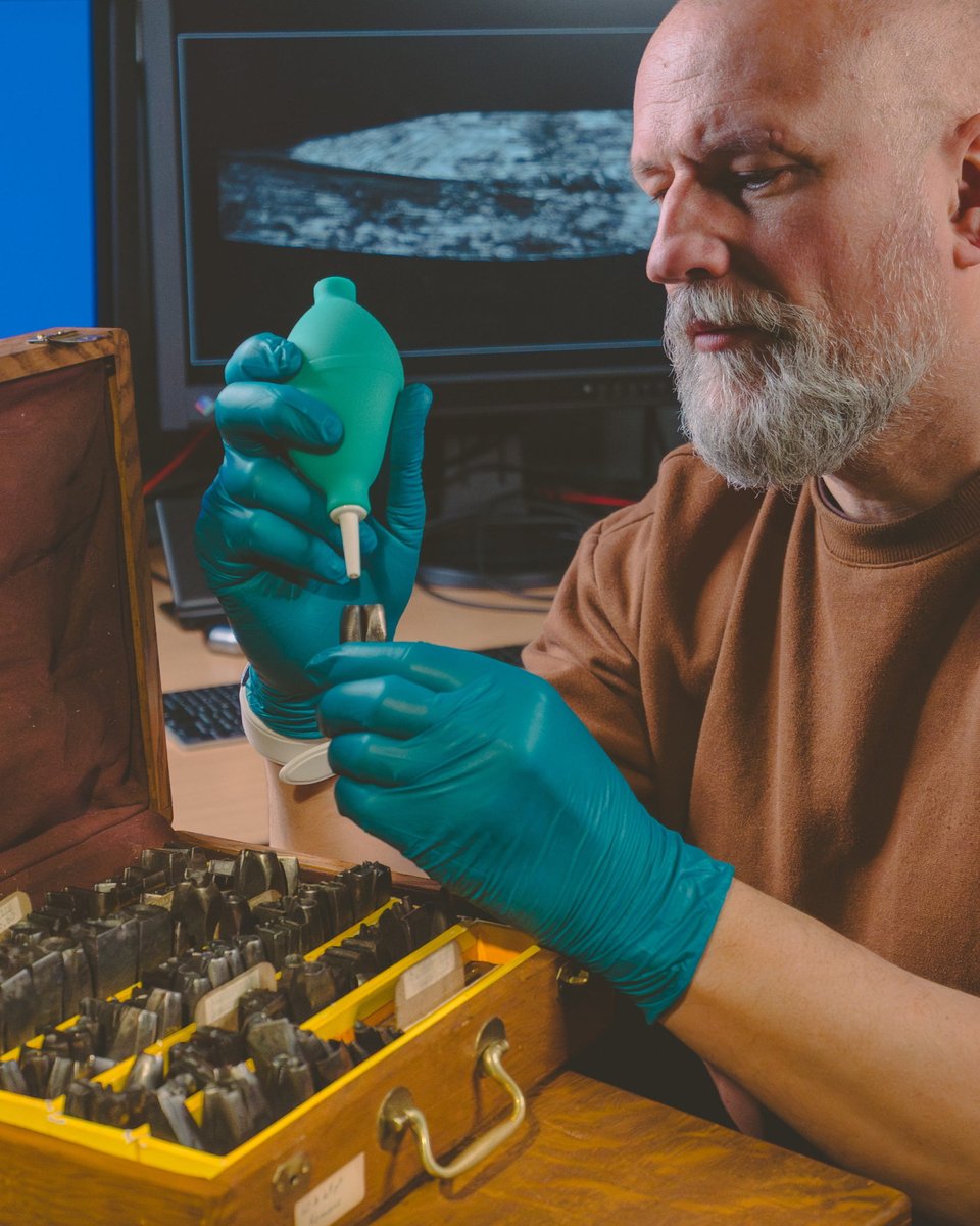 Cambridge University Library tweet media