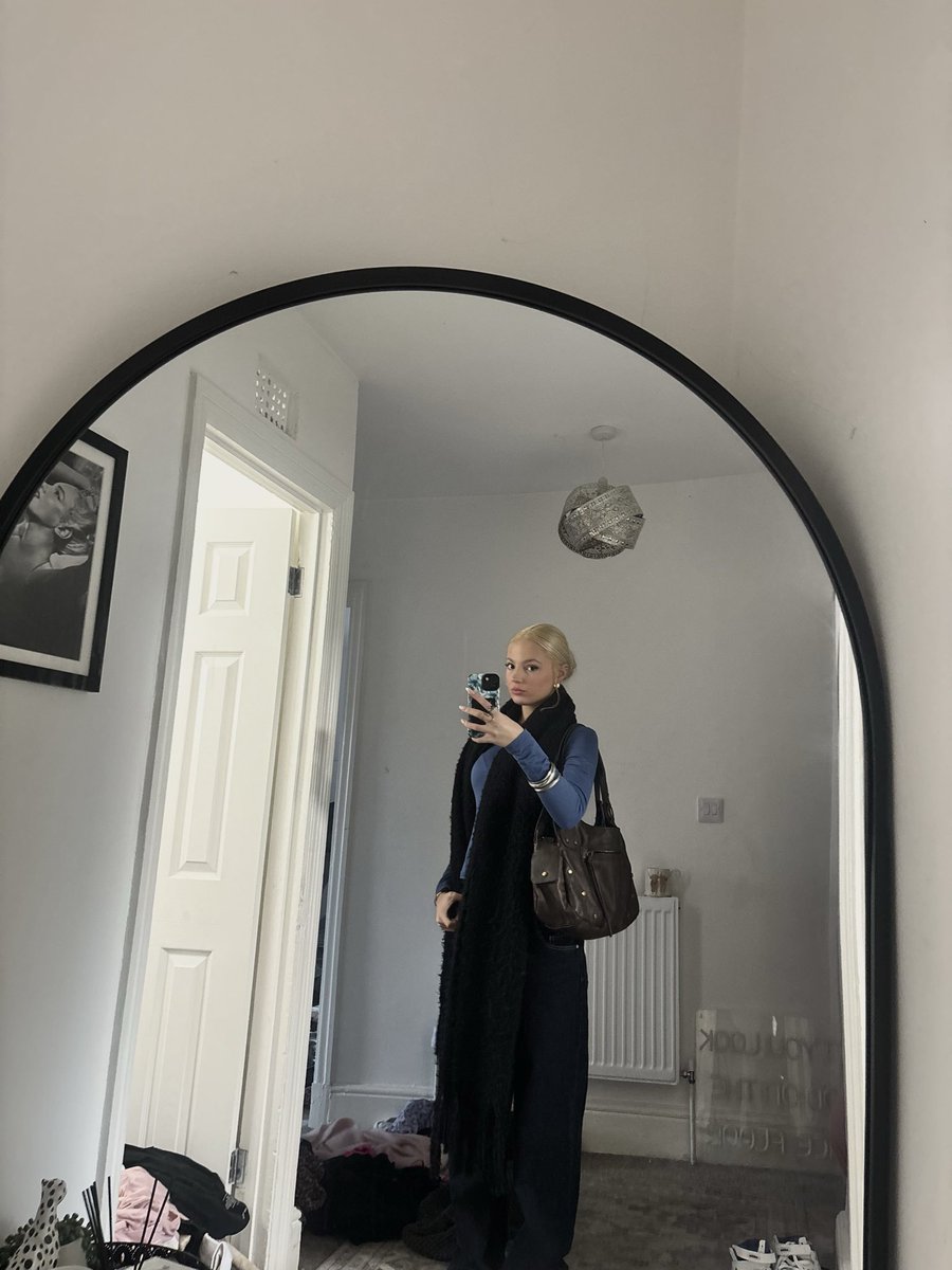 goddessrobyn333's tweet photo. Chill day🧘🏼‍♀️🧿
#findom #findomdrain #paypig #domme https://t.co/NYt2oBGokW