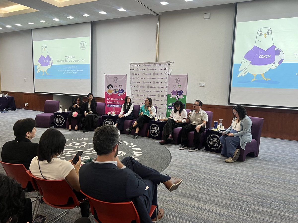 derechoinfancia's tweet photo. ⭕️ Hoy estamos participando en la jornada “Tu cancha de Derechos. Reflexiones sobre derechos humanos ante el escenario del Mundial”, una iniciativa realizada y promovida por la @CDHCMX
Jesús Villalobos, integrante del Consejo directivo de la #REDIM y director de @utopia_ci (a nombre de la red) destacó la importancia de fomentar el deporte como herramienta de inclusión para el reconocimiento de los derechos humanos.
#NiñezPrimero
#munDHial 🕊️ #Mundial2026