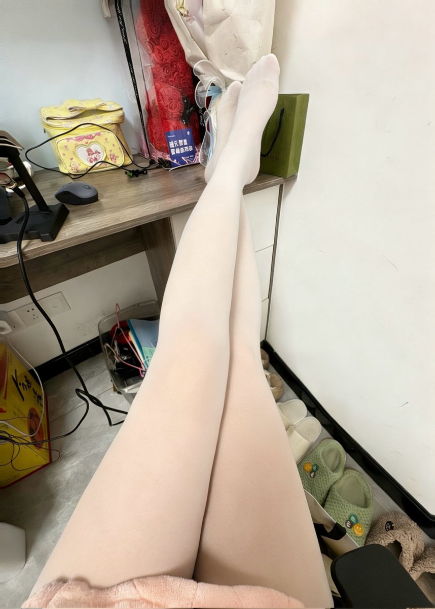 paopaohaoshi's tweet photo. 喜欢叫妈妈是吧 来跪下叫给我听听
#女S https://t.co/XpvUtjoy1P