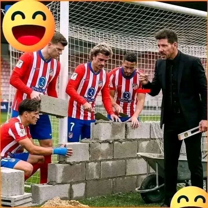 Hoy toca la obra. 
#FCBarcelona