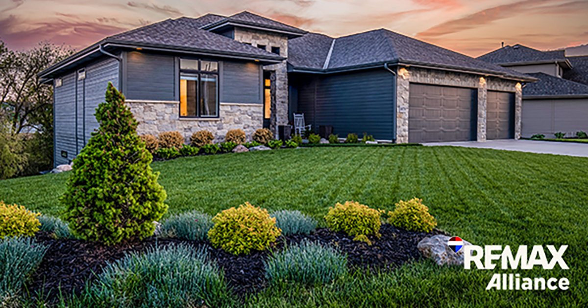REMAXAlliance's tweet image. 🏡✨ You’re ready to upgrade — but should you sell in 2026? Talk it through with your REMAX Alliance Broker. 💼📈: blog.coloradomoves.com/2026/02/16/sho…
#readytoupgrade #sellingmyhome #realestatesuccess
#remaxalliance
