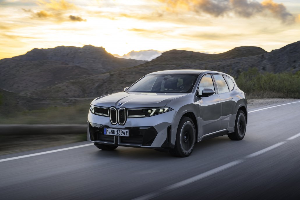PremsaMotorCat's tweet photo. Barcelona acoge una jornada familiar y experiencial para presentar el nuevo BMW iX3 y la Neue Klasse https://t.co/WcjXnpIMge @BMWEspana @Pilargpuebla @carmemora41 @PremsaMotorCat #BMWi #BMW #APMCmotor https://t.co/0OkV9PJJ88