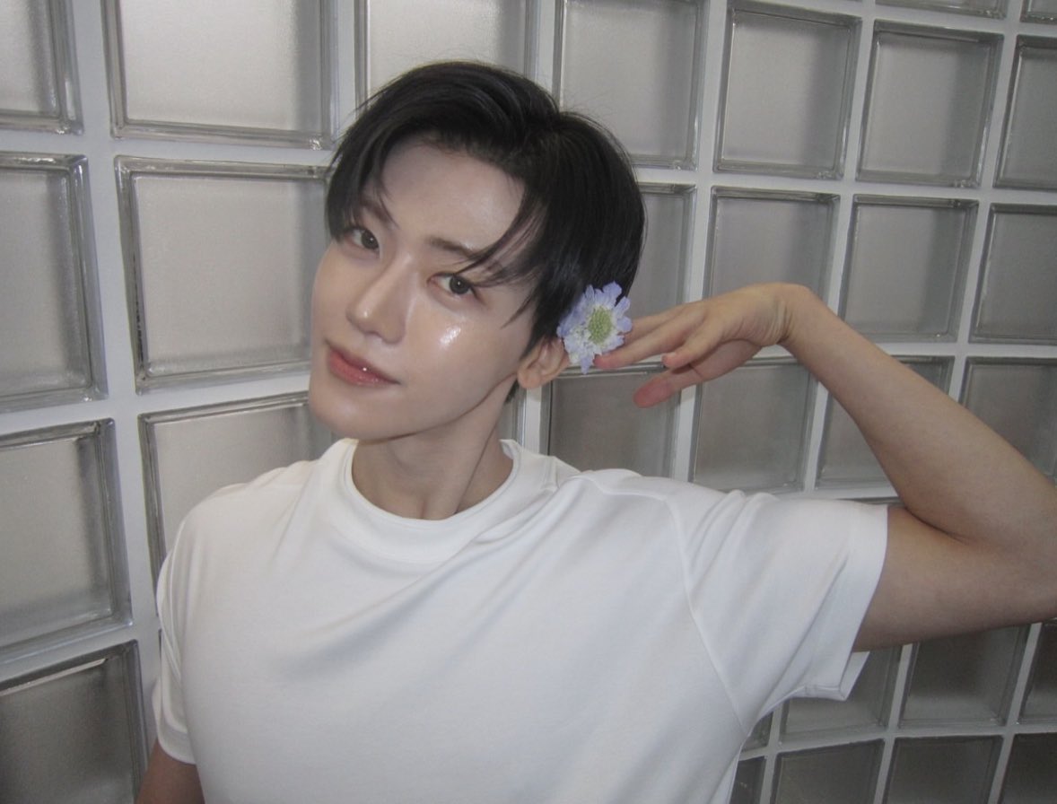 ley aksen tweet media