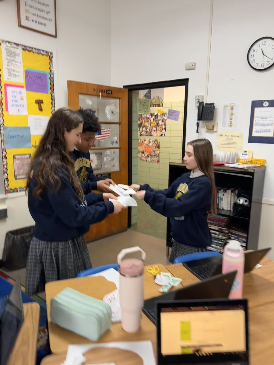 Mrs. D'Angelo tweet media