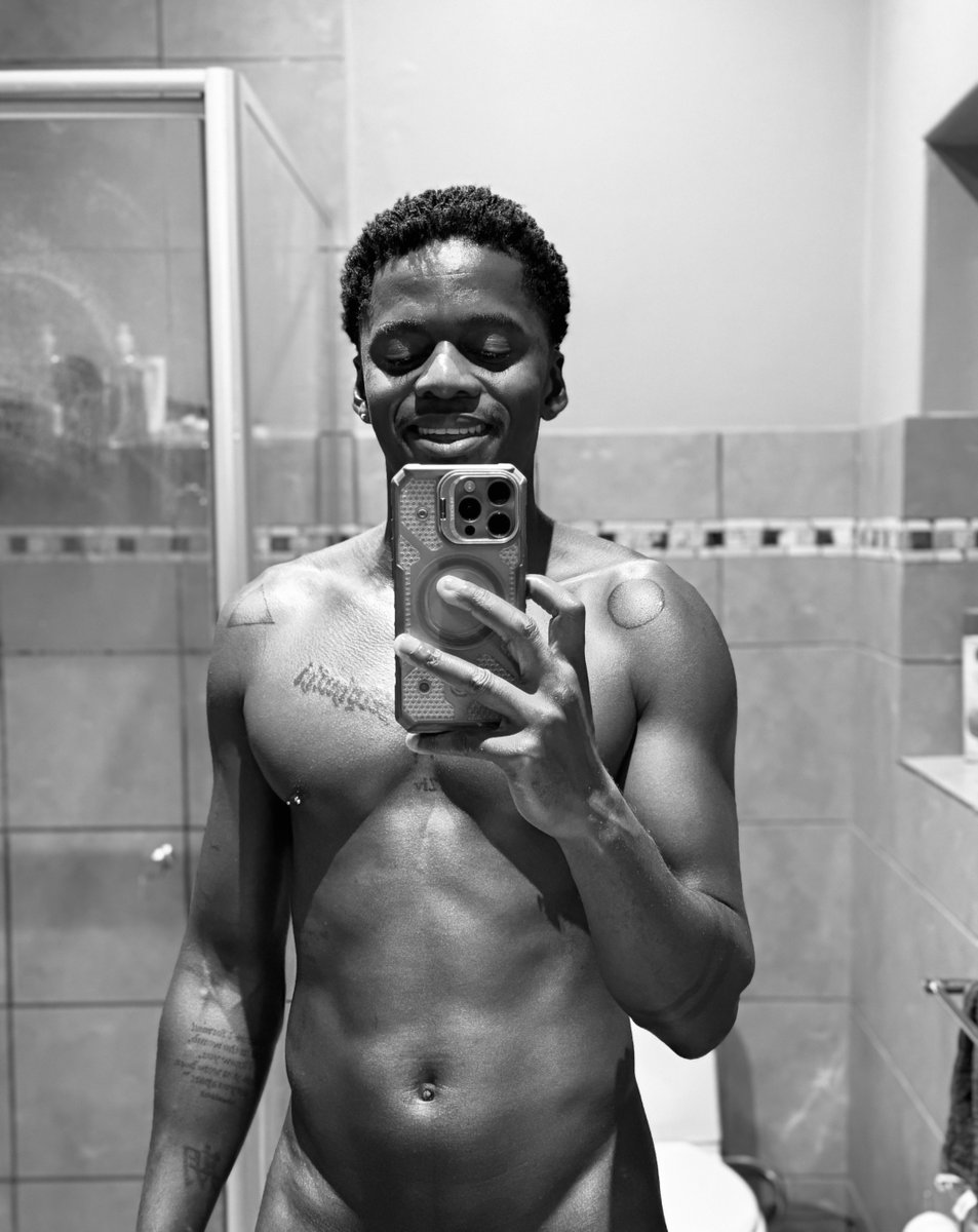 Sizwe Mthombeni tweet media