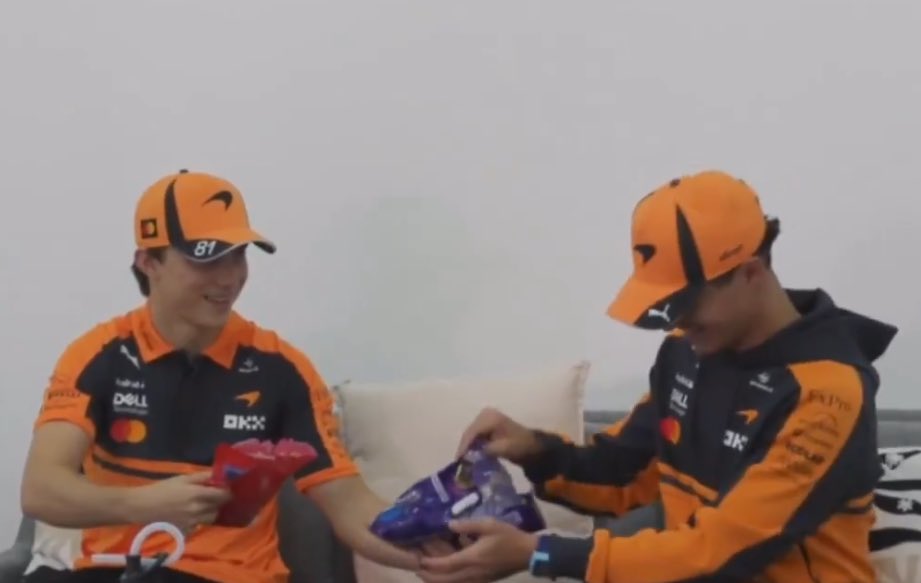 landoscarjpg's tweet photo. the bts 😋 https://t.co/GTwgTqaIQB