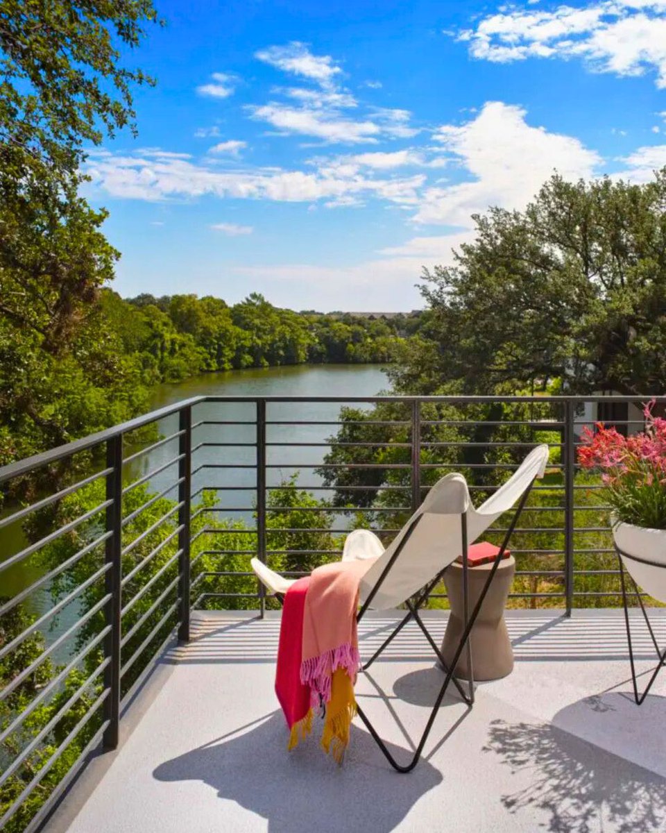 Go Round Rock tweet media