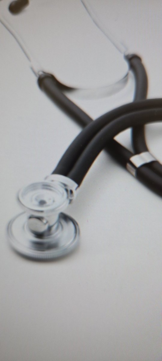 Frase del dia de paciente con 4 stents coronarios recientes + TAVI + marcapasos: "es que los <a href="/cardiologos/">Goo</a> viven en un limbo impenetrable, y de vez en cuando bajan al mundo terrenal a ver algun paciente y se vuelven enseguida ". Jaaaaaa !!!!