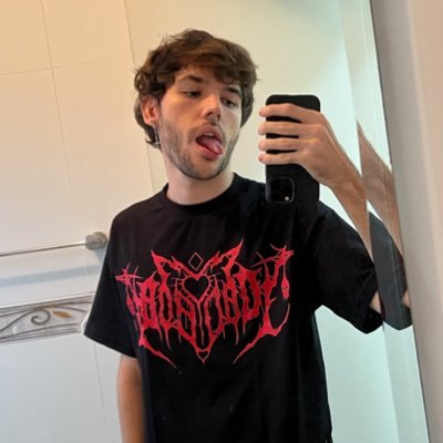 ItsEydrian tweet media