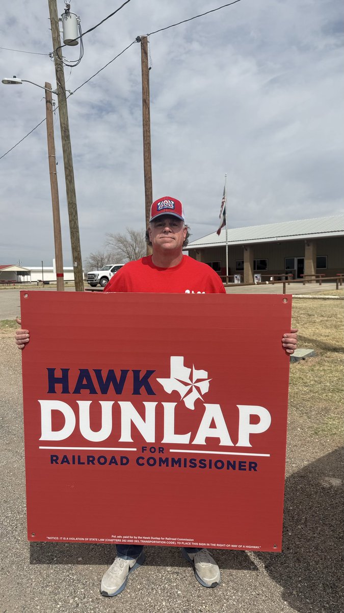 HawkDunlap's tweet photo. 7 more hours to vote in Texas primaries. #hirehawk https://t.co/42Z0XG70Wh