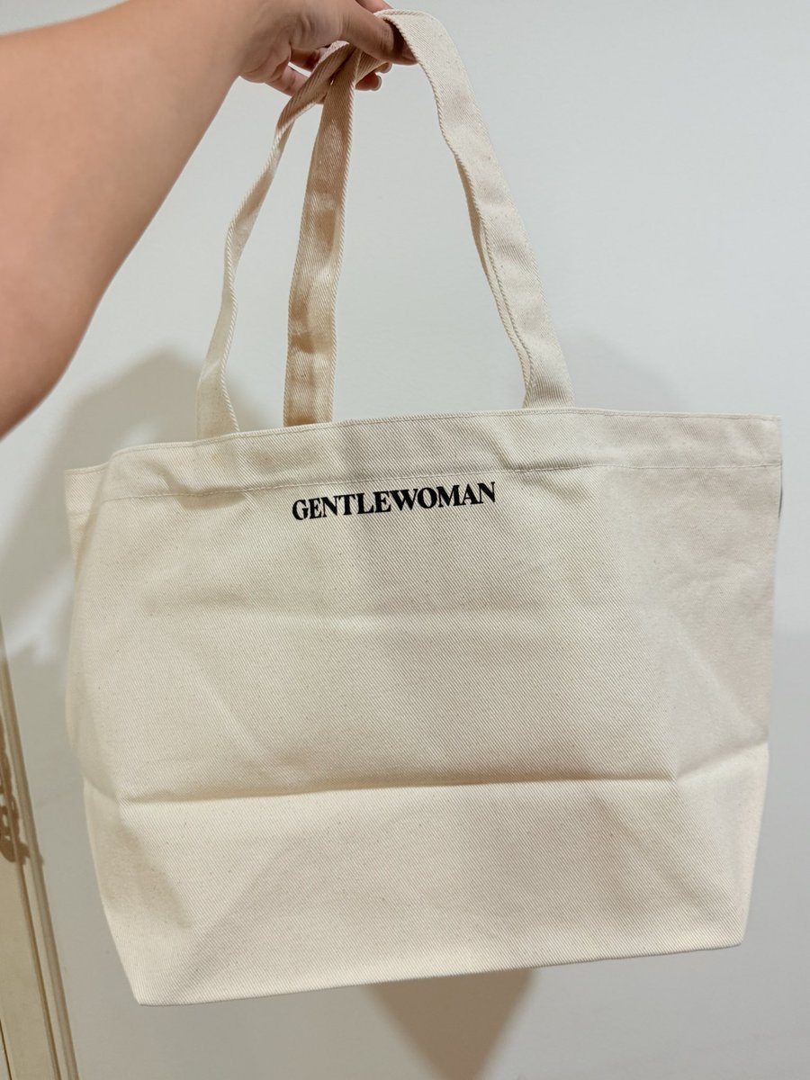 sarocha151's tweet photo. 📍ส่งต่อ กระเป๋าผ้า gentlewomen  Tote Bag ไซส์ใหญ่ ใส่โน้ตบุ๊คได้ 

ยังไม่เคยใช้งับบ:)🫧
Price : 360 ( ค่าส่ง 50 ฿ ) ✨

• สอบถามเพิ่มเติมDM / เม้นใต้โพสต์

#ของมือสอง #ตลาดนัดมือสอง #ส่งต่อgentlewoman #gentlewoman #ส่งต่อกระเป๋ามือสอง #ส่งต่อเสื้อผ้ามือ2 #ส่งต่อกระเป๋า https://t.co/ithdA41a2Z