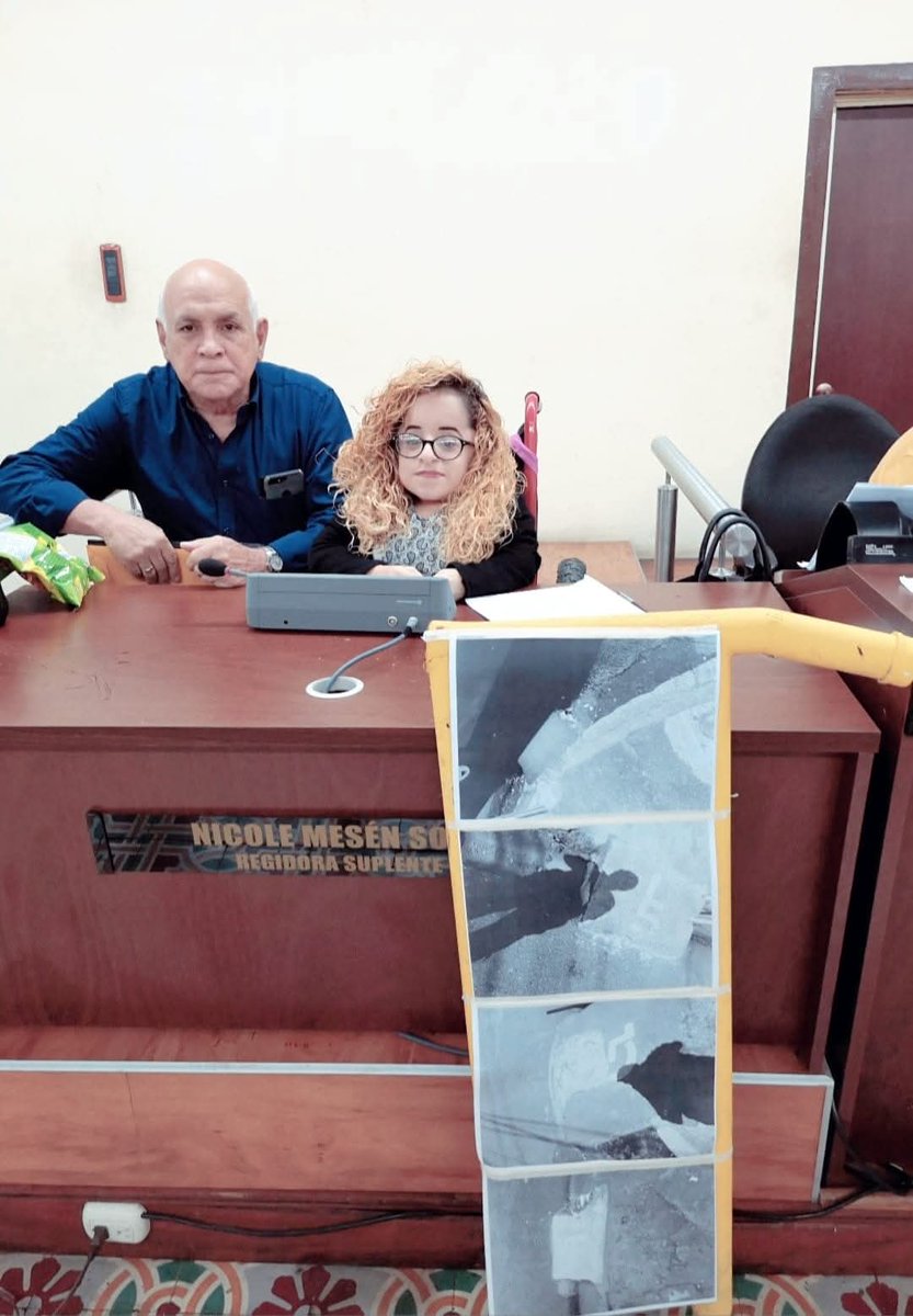 Recibo con mucho pesar la noticia el fallecimiento de mi ex compañero síndico del distrito de Guadalupe, don Carlos Alfaro.

Un gran compañero que siempre me cuidó, apoyó y defendió.

Que en paz descanse. 🤍