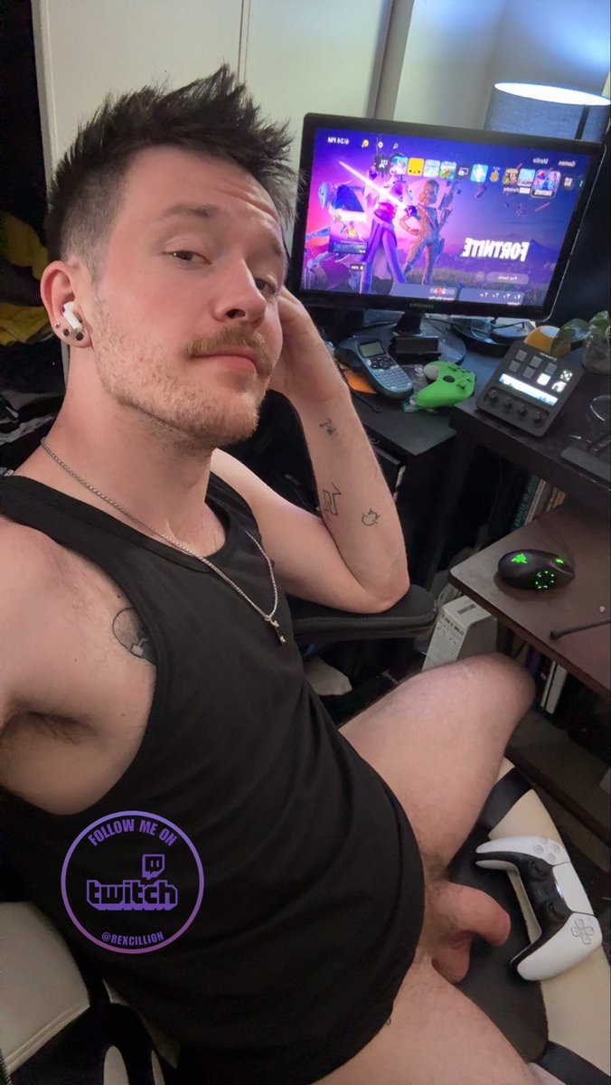 Let’s game 
Twitch.tv/rexcillion