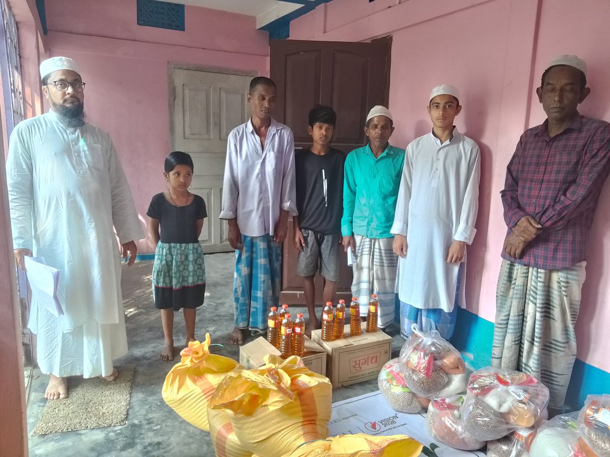 Myself_Suhail's tweet photo. Under the banner of Ideal Relief Trust – Vision 2026, Iftar Project 2026 kits were successfully distributed at Nayabazar in Nayabazar, Bahubal, benefiting 10 families in need.
#Vision2026 #IftarKits #IdealReliefTrust
@idealrelieforg @vision2026India
@Hwfindia2026 https://t.co/5QiJIOYxYp