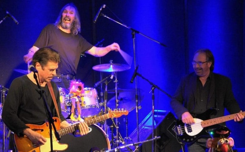 collectorschoic's tweet image. Rock the Night with The Davanos! 🎶 Join us on March 6th at 8 PM for an unforgettable evening of high-energy music and fantastic food at Collector's Choice Restaurant. Don't miss out on the party of the year! #LiveMusic #TheDavanos #CollectorsChoice