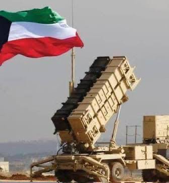 ياخي المحلل والمفكر و الاداة
عند الوطن ما فيه رأي و ذهانة

حنا بحالة حرب ! ما هي مباراة !
هذي ما هي اراء .. هذي خيانة

#الكويت 🇰🇼