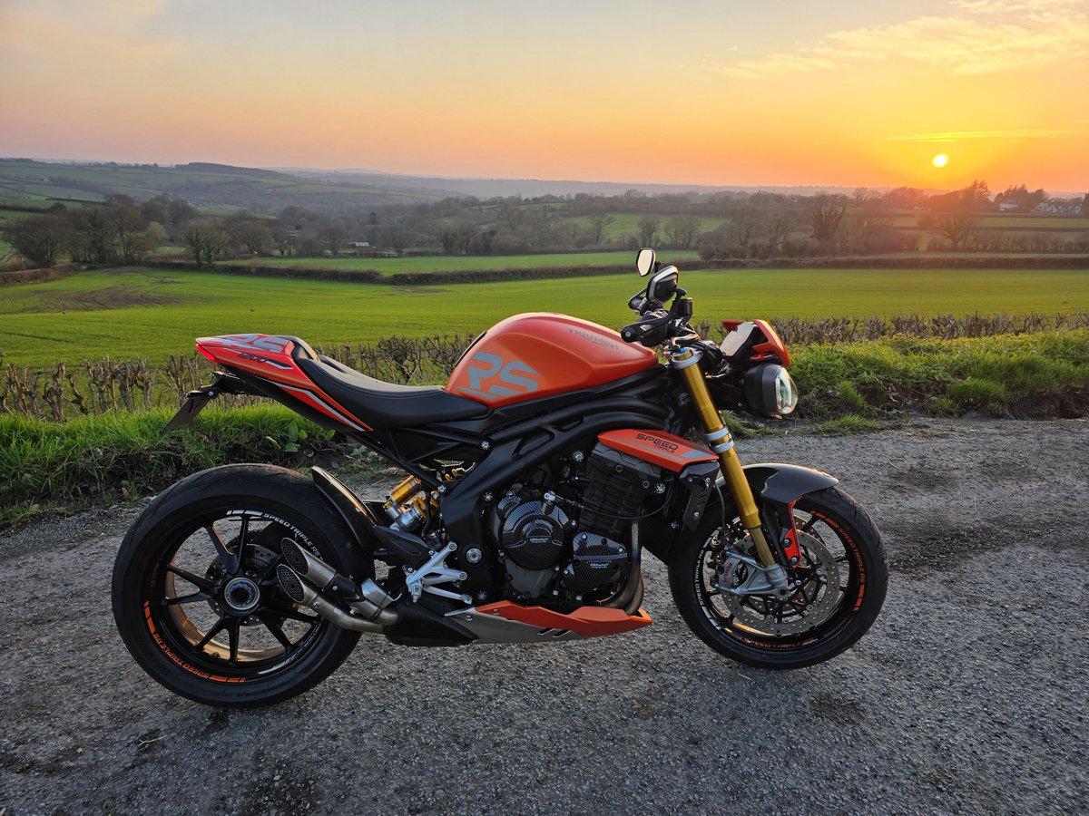 Thequickshifter's tweet photo. Like this alot @triumph https://t.co/NLDsAZEA65
