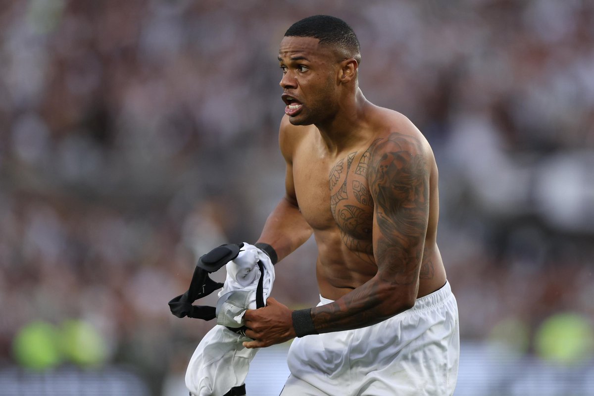 bfrvcent's tweet photo. 🐊⚡️
Junior Santos está quase certo de retornar ao botafogo, pelo que parece ele virá para o Rio esta semana ainda para assinar o contrato!!!
O contrato será por empréstimo e o Botafogo irá pagar uma parte do salário,segundo as notícias. 
🗞https://t.co/3FE6UBCi0X https://t.co/B2ZUUBXugb