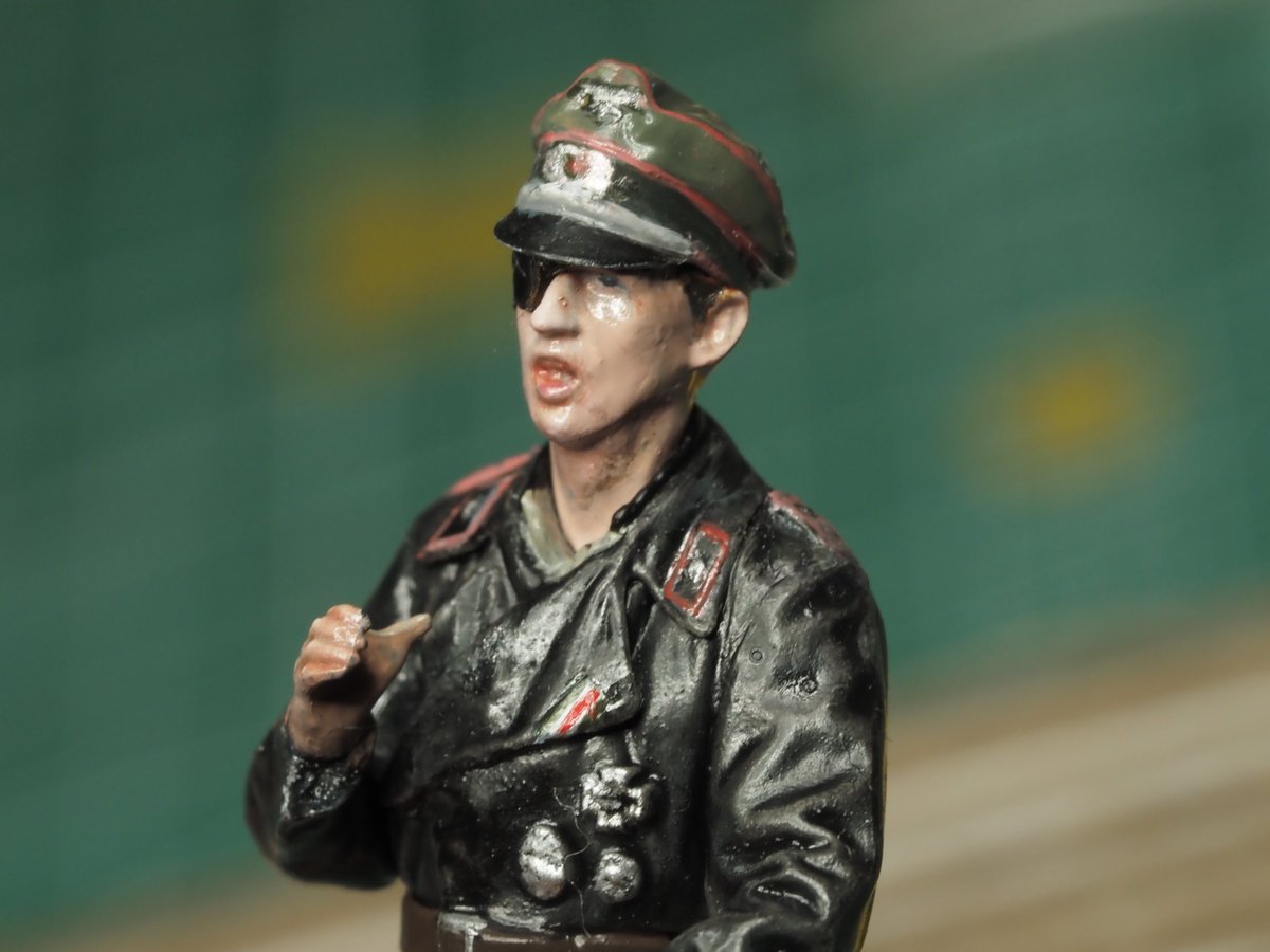 orange_page tweet media