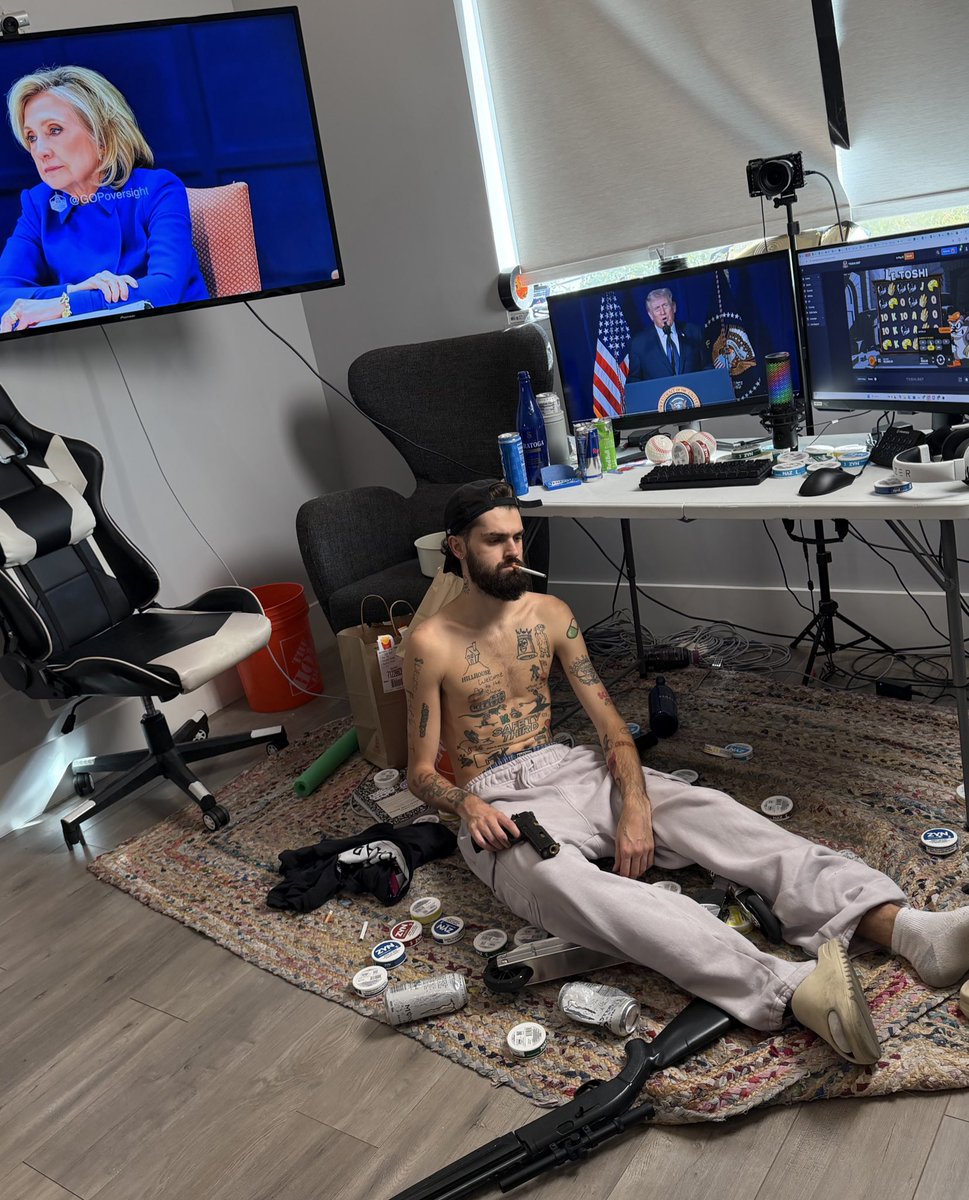 Jakey tweet media