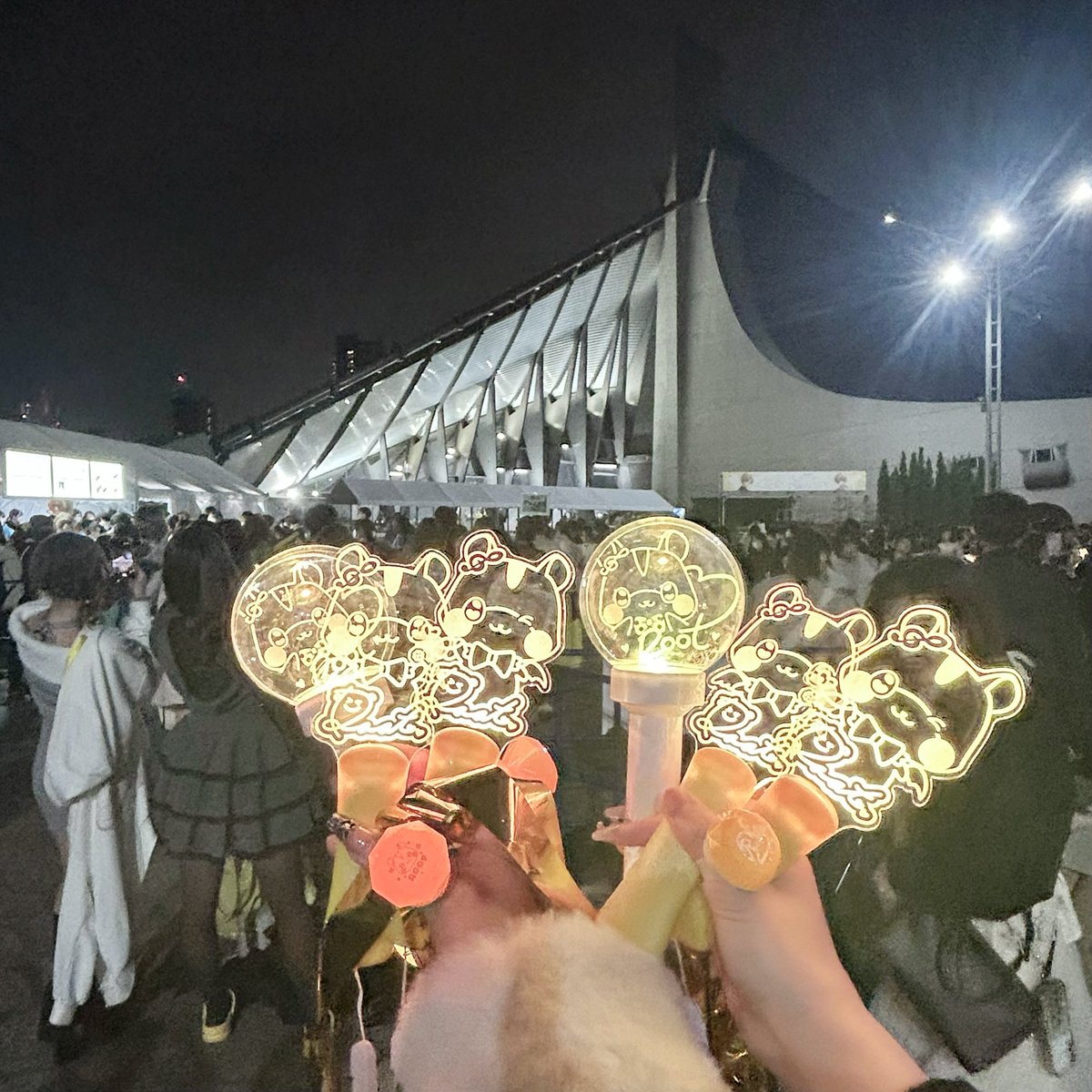 りり² tweet media