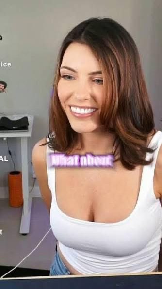 gregaryTerry2's tweet photo. Yeah the diamonds they make ormoni monoarch collidal gold this grounds not sinking at least you can try one on Adriana https://t.co/lz35xDzDr0