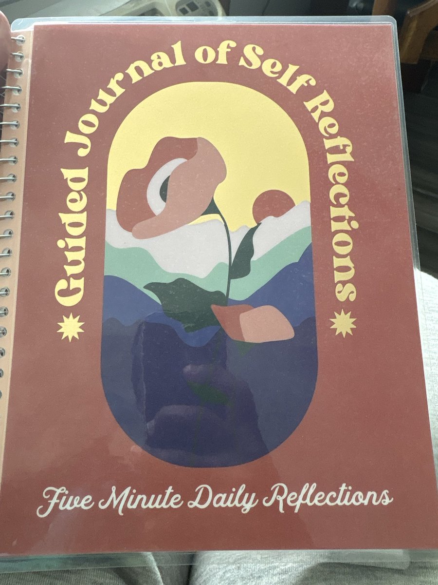 lipaddictmua's tweet image. Does anybody know where I can find more of these journal planners? I got it from @DollarTree a year ago &amp;amp; can’t find it online anywhere. It doesn’t say who published it. #SelfCare #Journal #Planner #DollarTree