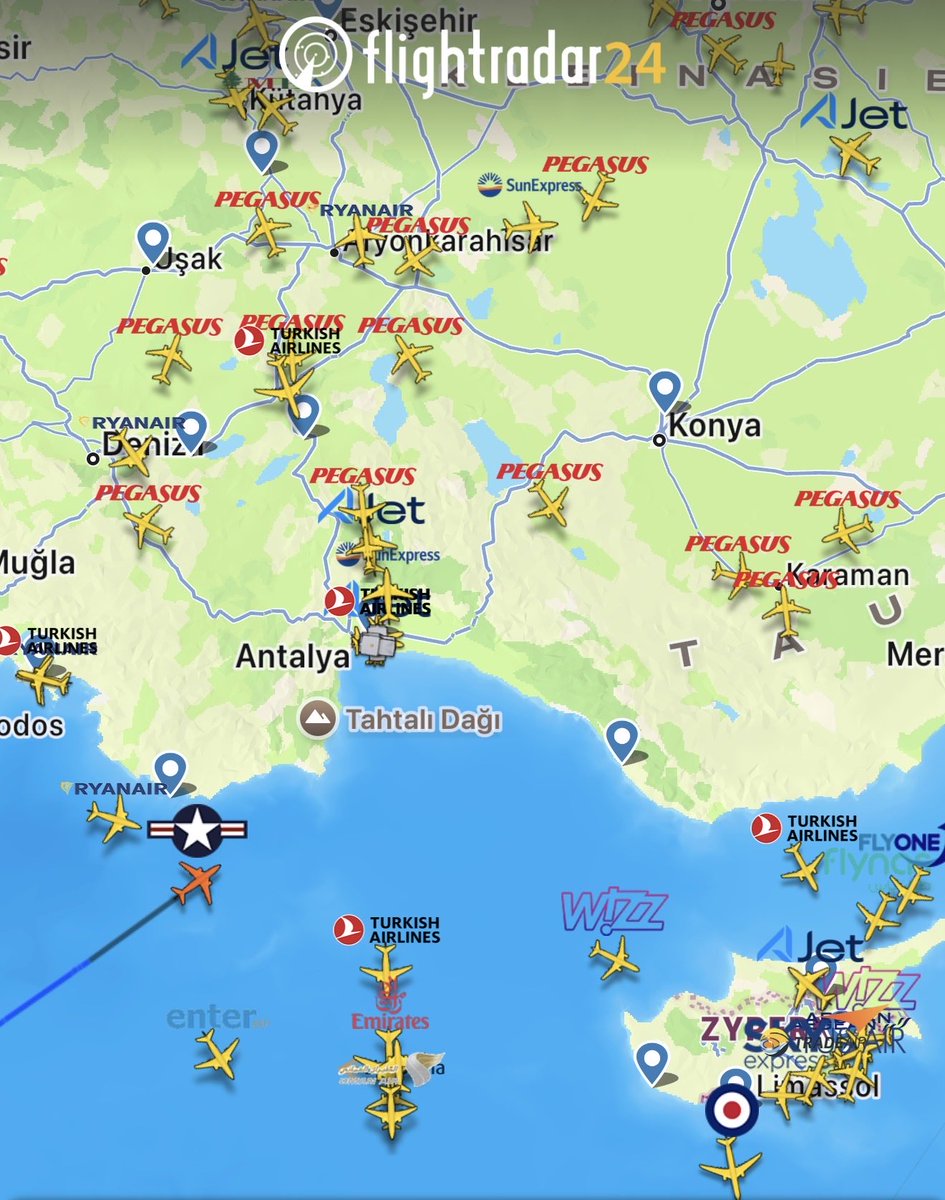 Cihanince61's tweet photo. @haskologlu Bu amerikan savaş uçağı sizce nereye inecek :) flightradar24 açıp takip edin beyler. https://t.co/Hu0in9f5AG