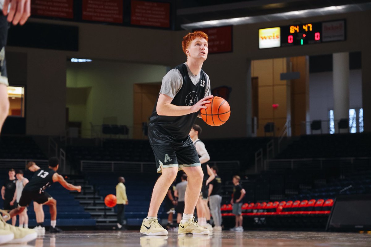 Army Men's Basketball tweet media