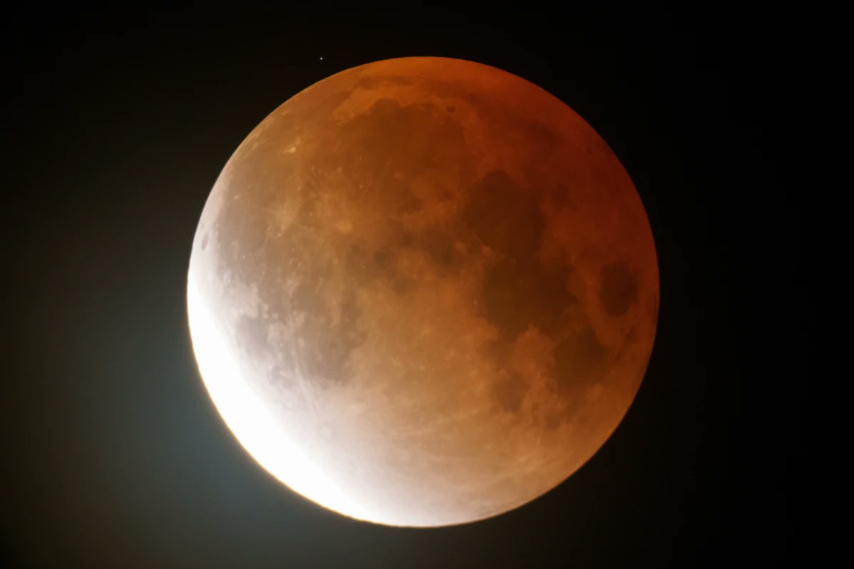 HimanshuCr60468's tweet image. #BloodMoon when the World war is beginning,what sign.of blood moon 
#BloodMoon #LunarEclipse #Delhi