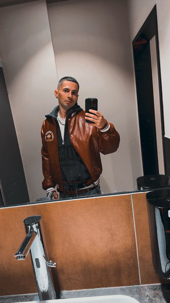 Sebi Ananas セバスチャン・アンサー tweet media