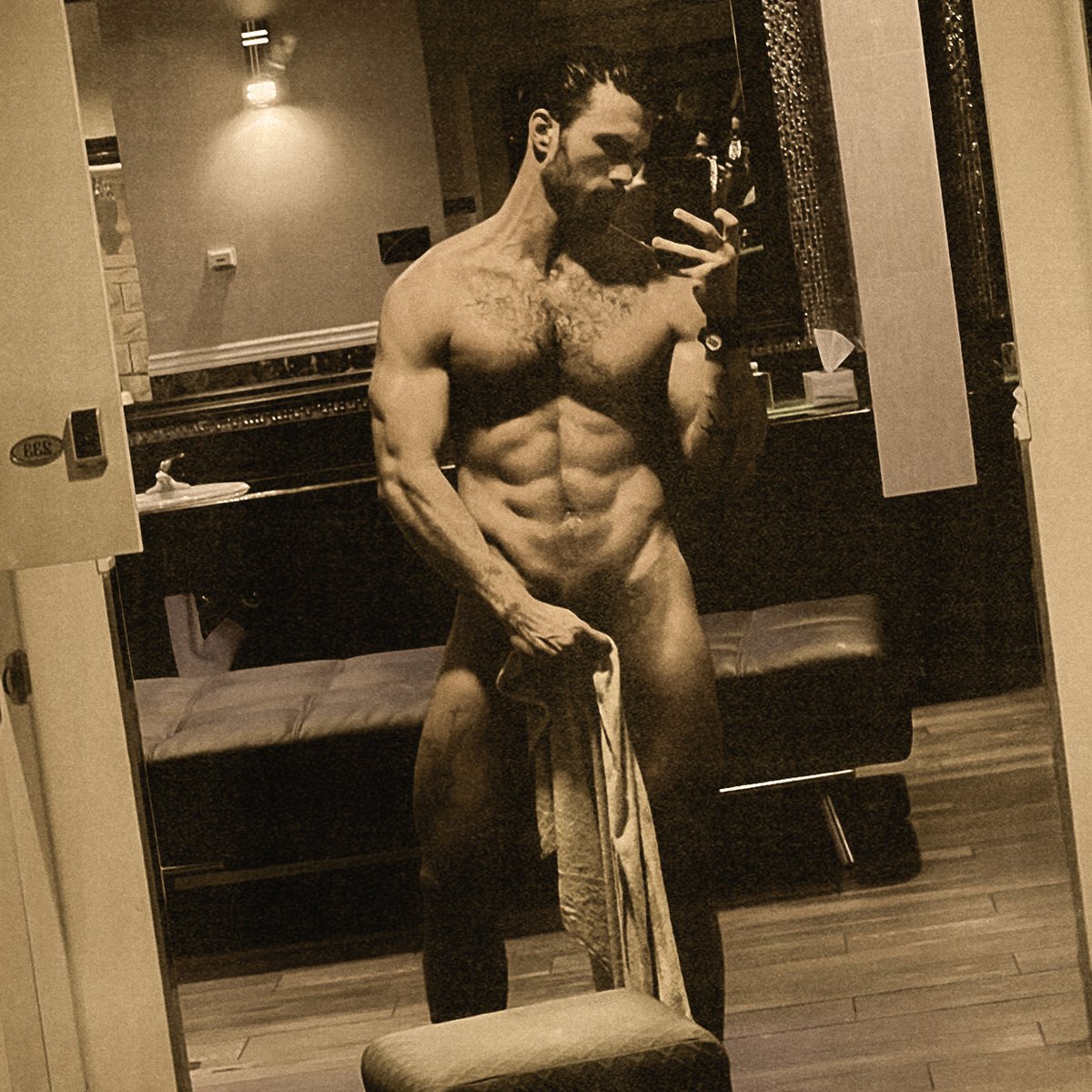 ᅠ𝐩͟𝐚͟𝐮͟𝐥. tweet media