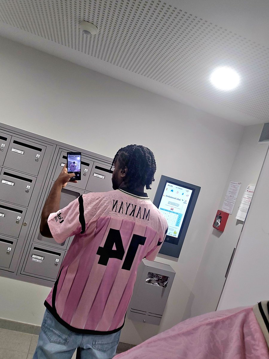 M8 Makyan tweet media