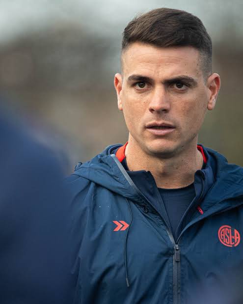 🚨👀 #River | ALAN CAPOBIANCO: EL POSIBLE NEXO ENTRE LA RESERVA Y PRIMERA

➡️ Actualmente es el DT de la reserva de San Lorenzo, viene de ser campeón con la 6ª en Vélez y se destaca por su conocimiento de los juveniles

ℹ️ <a href="/pmonumental/">Pasión Monumental</a>