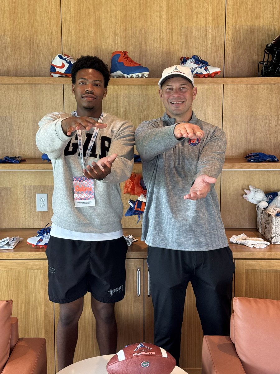 Jamison Roberts 2027 QB 🏈 tweet media