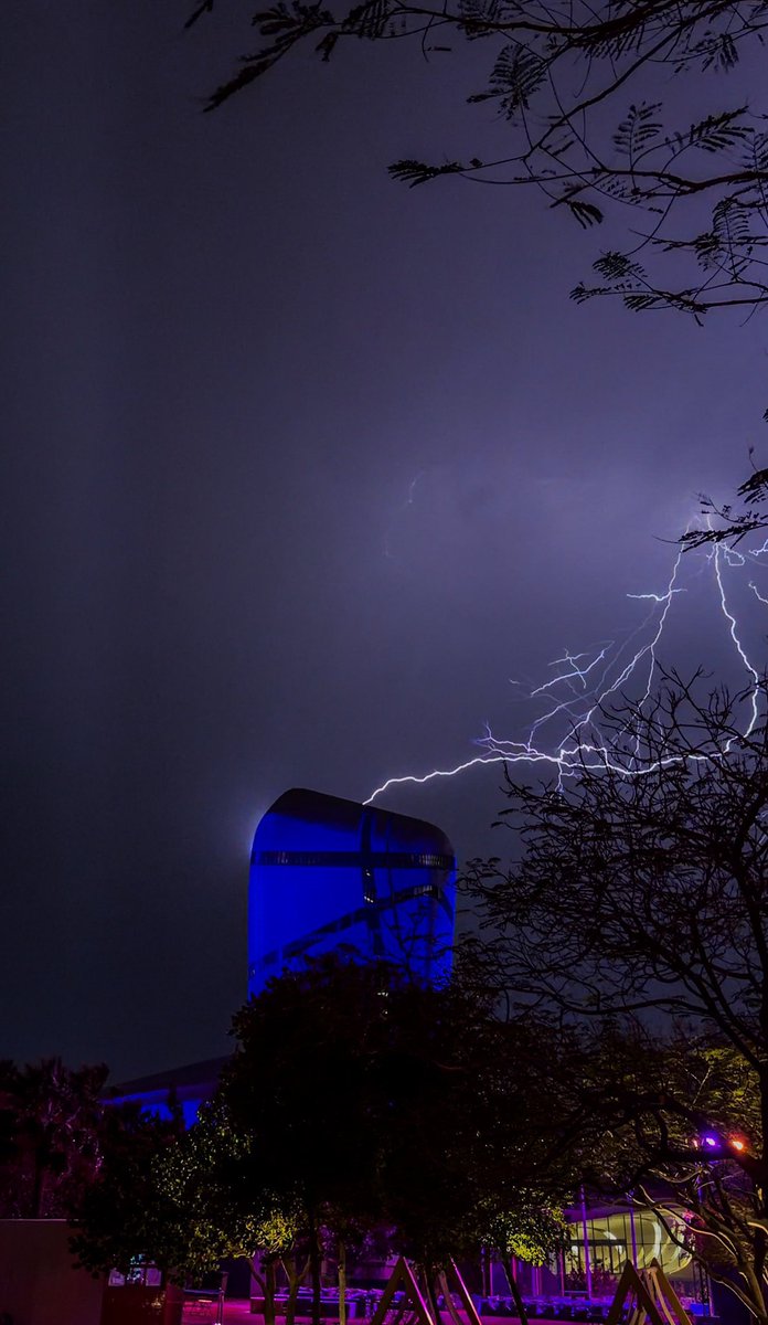 رتويت الشرقية tweet media