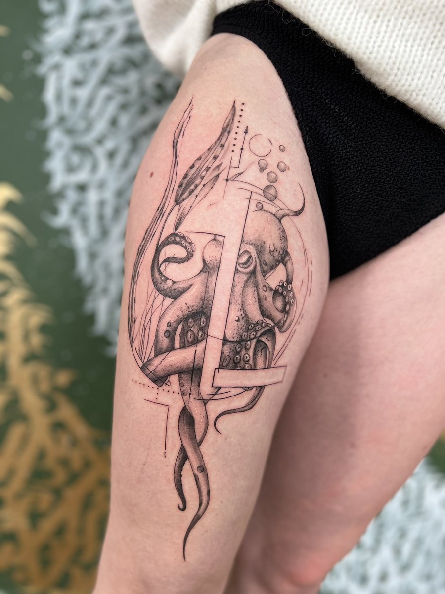 OldDragonInk's tweet photo. Octopus 🐙 https://t.co/Iv8hQZNmTj