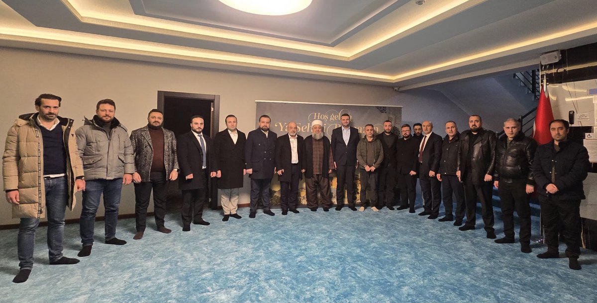 📍Bağlum

İlçe Başkanımız Sayın Ömer Faruk İslam, Yürütme Kurulu Üyelerimiz, Yönetim Kurulu Üyelerimiz ve Belediye Meclis Üyelerimiz ile birlikte; iftar sonrası Mahmut Efendi İslami İlimler Külliyesi Şifader'e nezaket ziyaretinde bulunduk. 

Nazik davetlerinden dolayı Sayın Adnan