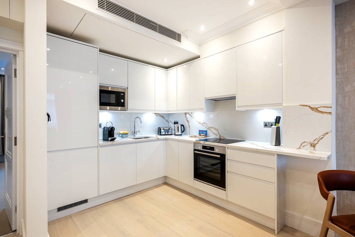 golondonapts's tweet image. Book your London apartment today..... bit.ly/4s42Ggv #rentals #london