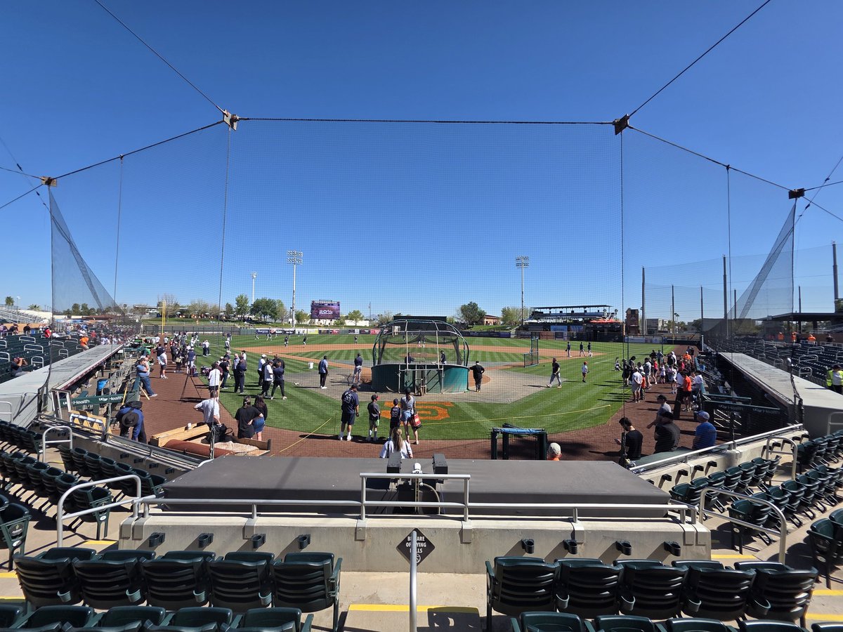 DraftMaverick's tweet photo. Amazing bonus ball after completing my 3rd annual #10DaysofCactus

Back at Scottsdale Stadium for
@USABaseball vs @SFGiants 
@cactusleagueaz @MLB @WBCBaseball https://t.co/Af0ULN9rHl