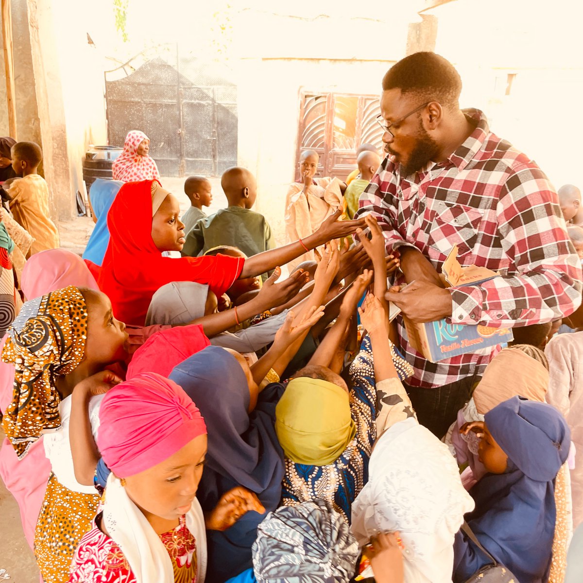 telaganigeria's tweet photo. From small acts of support to bigger community efforts, we’ve been on the ground making sure help gets to the people who truly need it.

Telaga in the northern part of Nigeria. https://t.co/nOzGO1Wjln