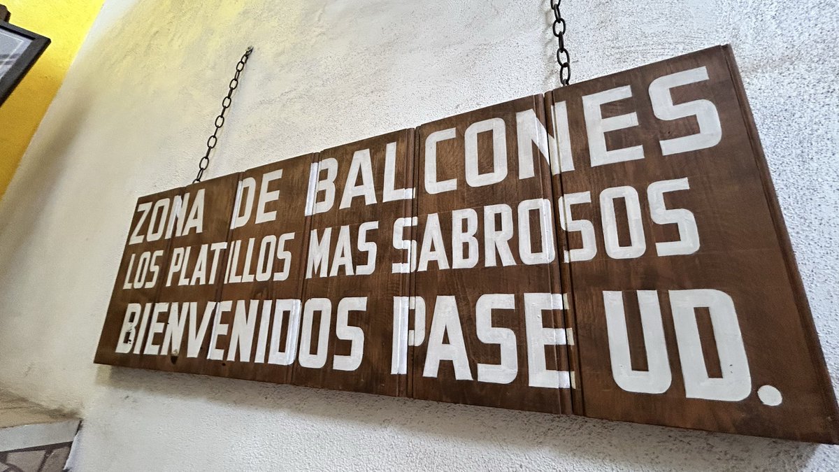 Mesón del Refugio tweet media