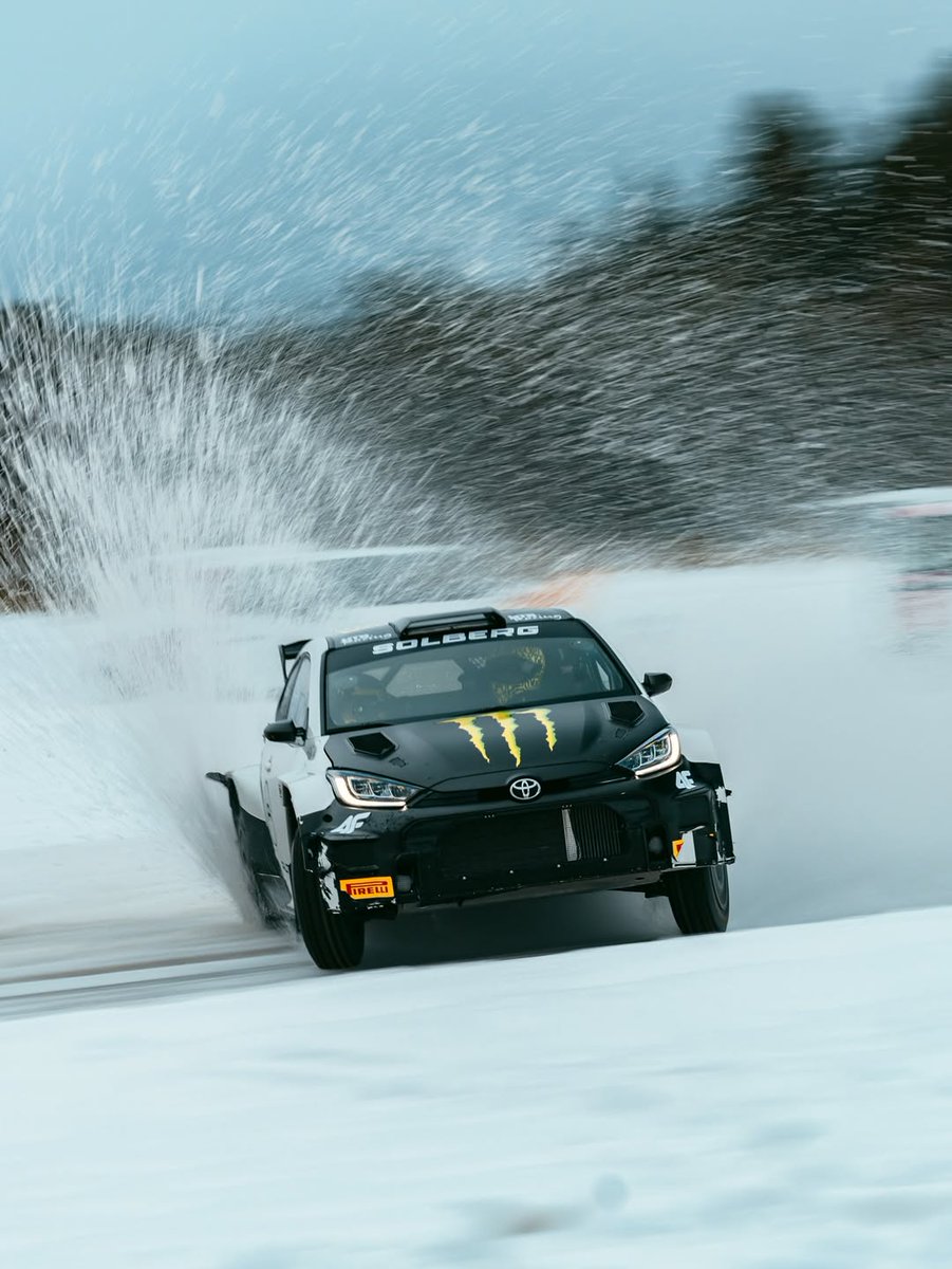 CarburandoTV's tweet image. 🙌 El campeón del mundo, con dos que de derrapar saben un poco…

👉 Antes del comienzo de la temporada de la @F1, Lando Norris pasó una jornada a puro rally en Suecia con Oliver y Petter Solberg.

#Rally #Norris #Solberg