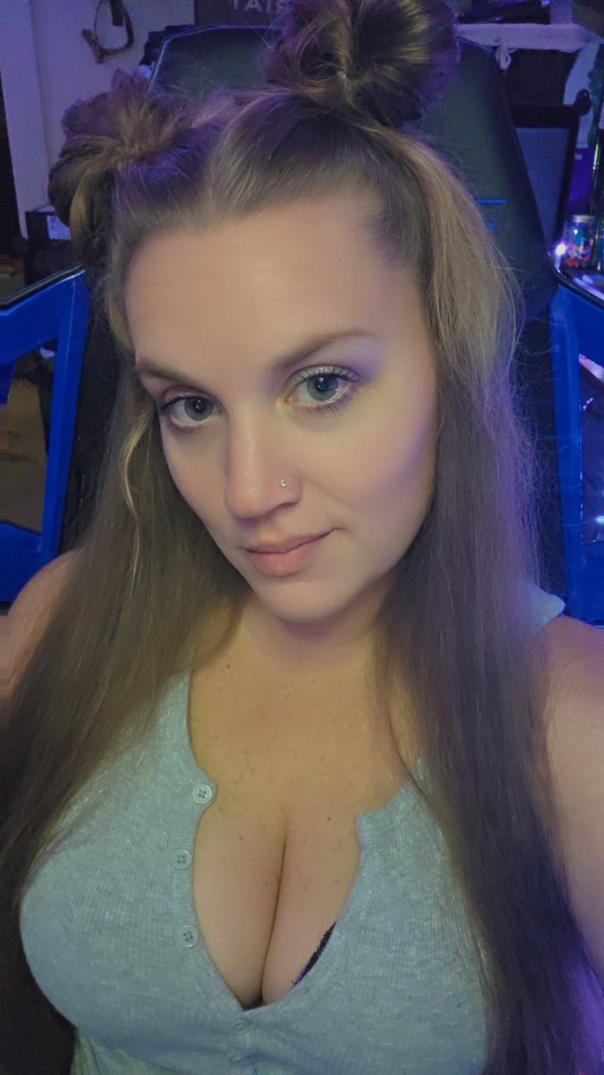 Twinning Tuesday Gallery snd Chaos come say hi on the tiktok