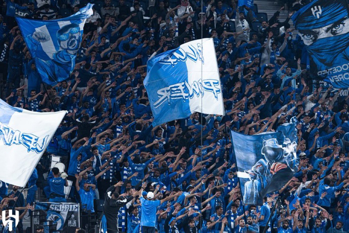 1SMi_'s tweet photo. 🚨🚨🚨🚨🔵 هام لكـل الهلاليين!!!!!!

الاقبال ضعيف حتى الان على تذاكر #الهلال والنجمة يوم الجمعة على ملعب المملكة ارينا، يوم ويكند واجواء رائعة وش اسباب عدم الحضور؟ 

فريقنا منافس وبشكل مباشر على الدوري الفارق 3 نقاط فقط فوزنا بجميع مبارياتنا يعني التتويج بالدوري الفريق بحاجتنا وهذا وقتنا والله لإستعادة الثقة بـالمُنافسة فالمتبقي 10 جولات والدوري طويل وفيه متقلبات كثير

نغمة ان الهلال خسر المنافسة مانبي نسمعها رجاءًا، الهلال قادر على العودة باذن الله وتحقيق اللقب وكل شي ممكن يصير في هذا الدوري، لذلك دورنا كـجمهور ندعم الفريق وقادرين على صناعة الفريق، يجب استعادة الثقة بالكامل!!!!!

التذاكر اسعارها تبدأ بـ34 ريال، والفريق مستمر بـالمنافسة حضورنا مهم في هذا المنعطف الصعب جدًا! موعدنا الجمعة انشروها لكل الهلاليين 💙