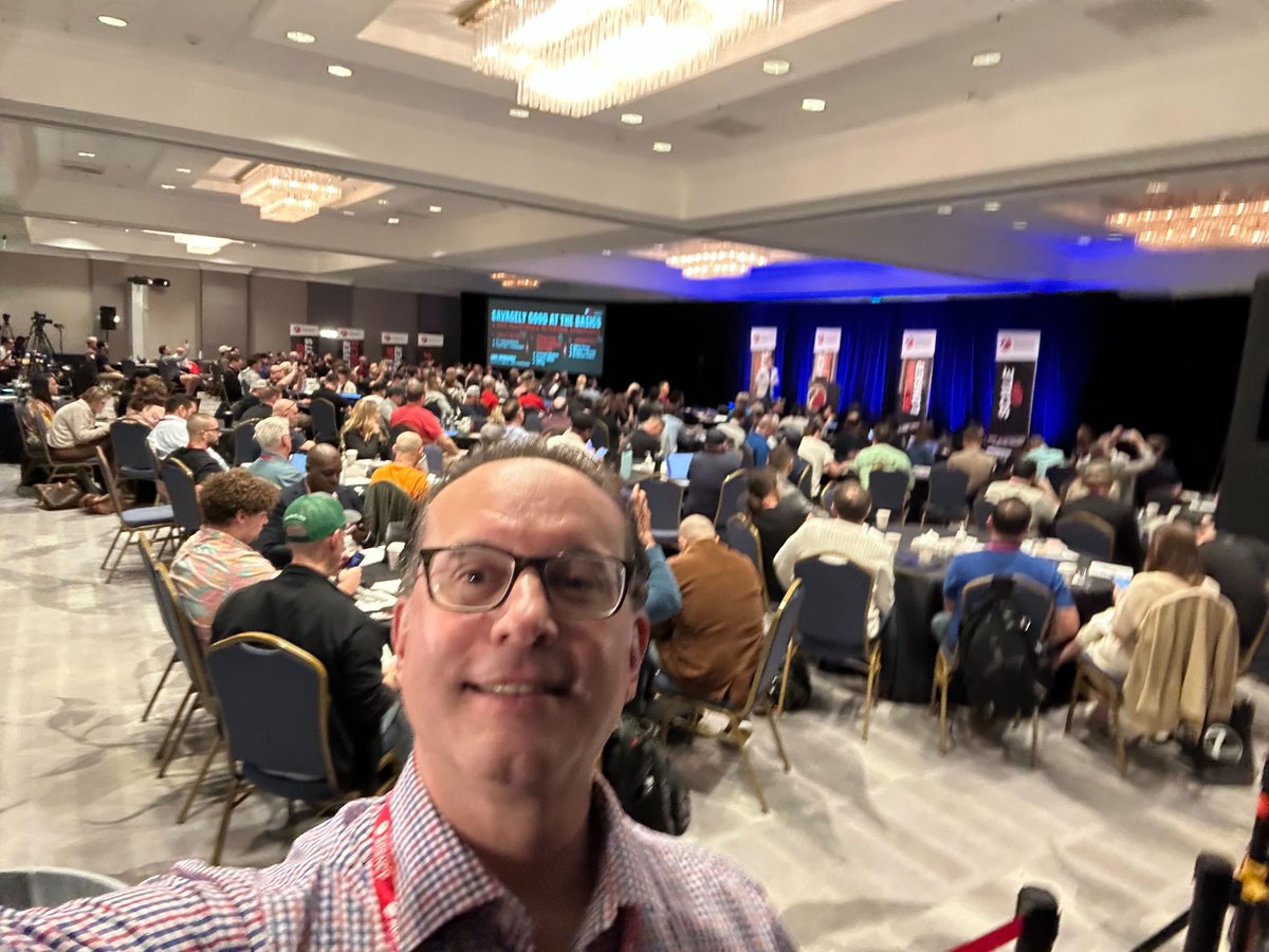 JayBerkowitz's tweet image. I am about to to go on stage to speak to my fellow agencies at my industry Mastermind!

#AgencyLife #FounderJourney #Mastermind