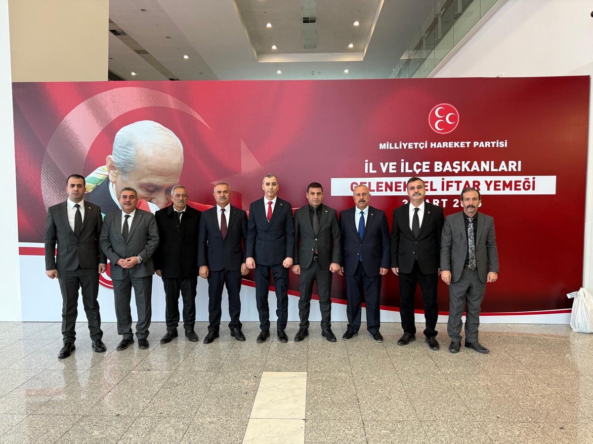 Cengizhantukenm's tweet photo. 📍ANKARA

Bilge Liderimiz Genel Başkanımız Sayın Devlet BAHÇELİ Beyin katılımlarıyla ATO Congresium’da düzenlenen geleneksel iftar programına, İlçe başkanlarımız ile birlikte katılım sağladık.

ALLAH tuttuğumuz oruçları katında kabul buyursun,feraseti ile bizlere yol gösteren Liderimizi başımızdan eksik etmesin.