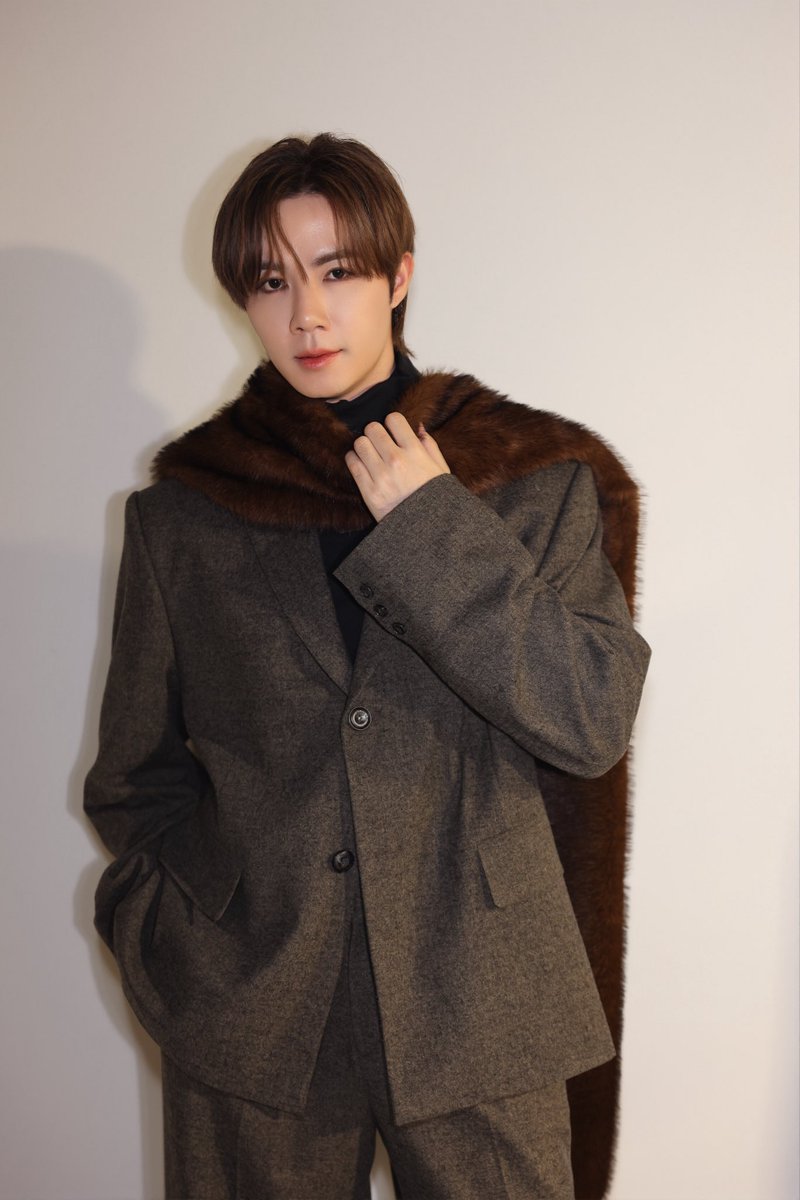 ZeeNuNewFrance's tweet photo. Félicitations Zee pour sa première participation à un défilé pour la Fashion Week de Paris🔥
Nous lui souhaitons encore beaucoup d’opportunités comme celle-ci ☺️

ZEEPRUK ON THE PARIS RUNWAY
#ConceptKoreaxZeePruk
#컨셉코리아 #ConceptKorea #PFW2026
🌊@zee_pruk☀️ #ZeePruk https://t.co/DMvunHaBRF